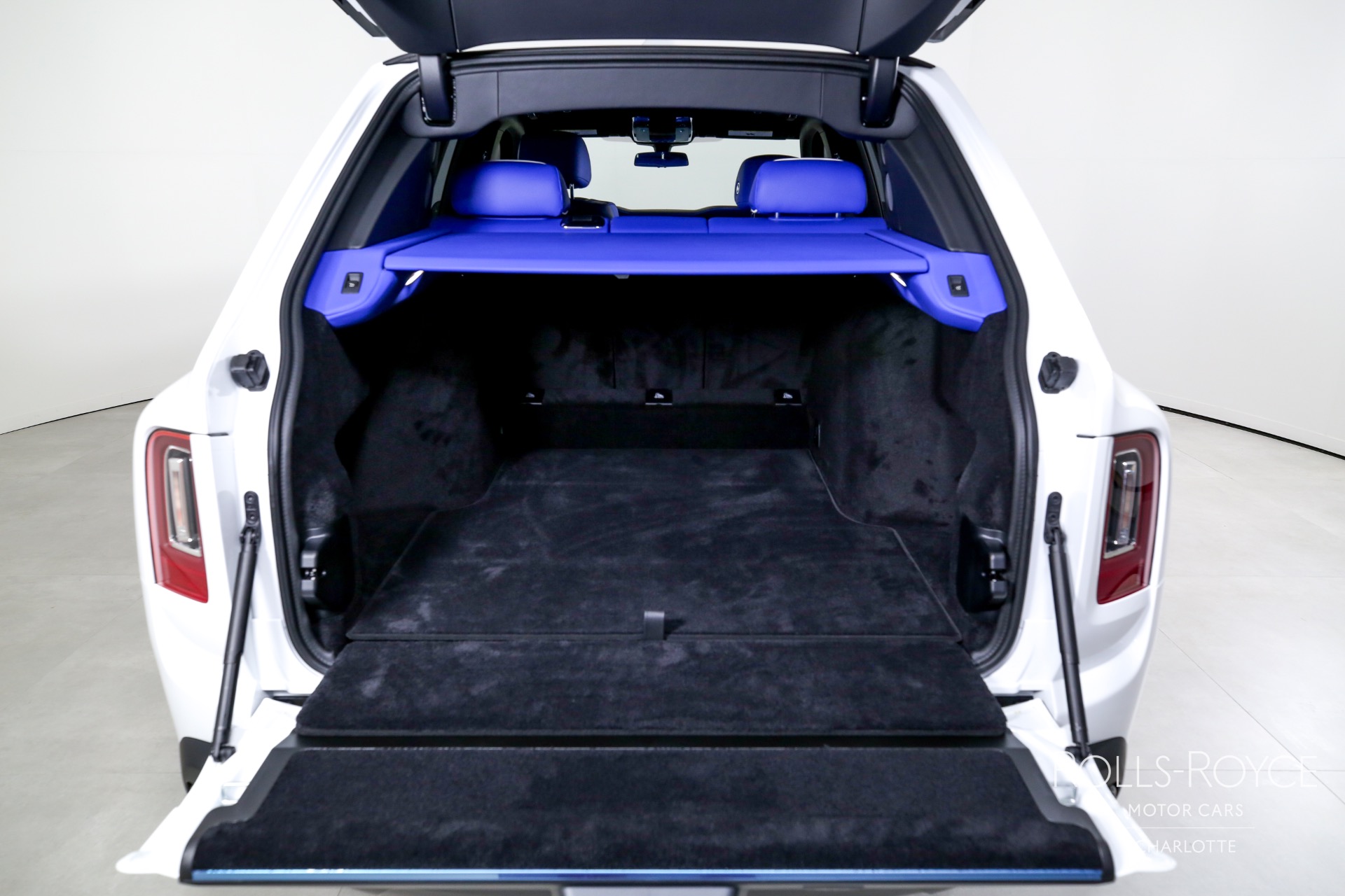 New 2024 Rolls-Royce Black Badge Cullinan | Charlotte, NC