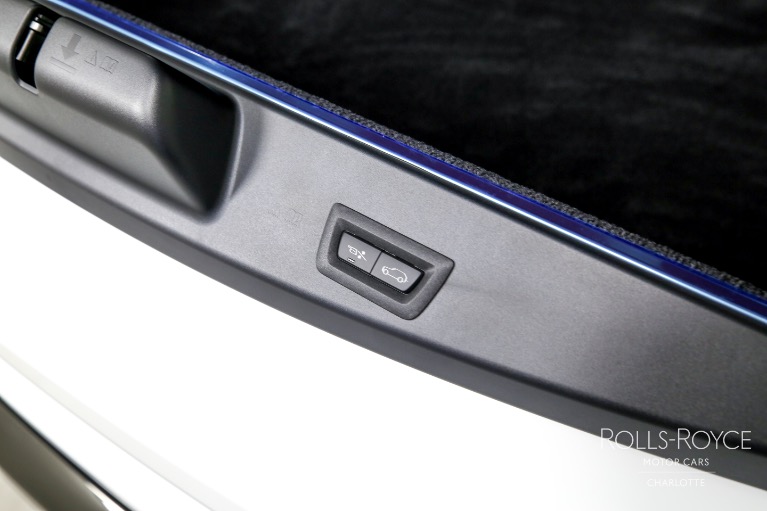 New-2024-Rolls-Royce-Black-Badge-Cullinan