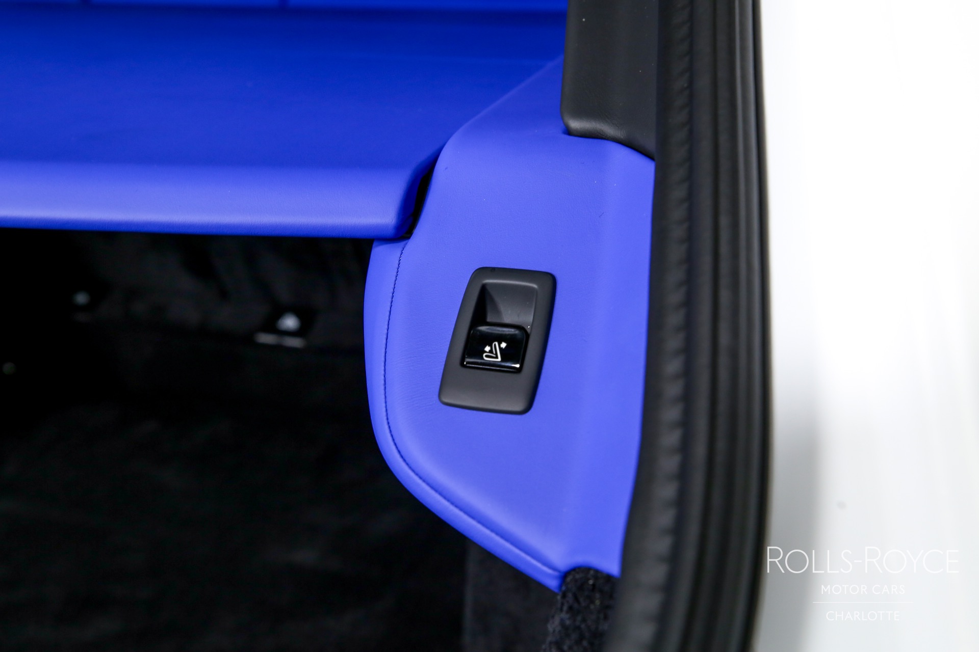 New 2024 Rolls-Royce Black Badge Cullinan | Charlotte, NC