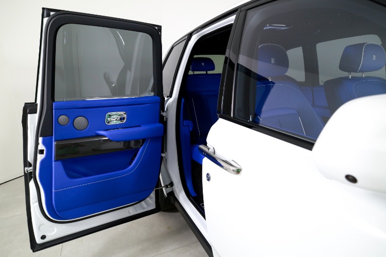 Used-2024-Rolls-Royce-Black-Badge-Cullinan