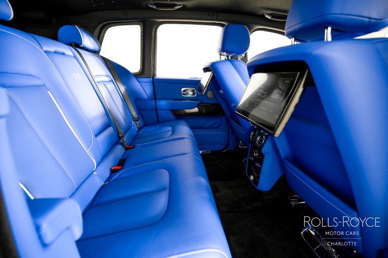 New-2024-Rolls-Royce-Black-Badge-Cullinan