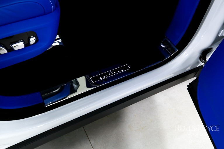 Used-2024-Rolls-Royce-Black-Badge-Cullinan
