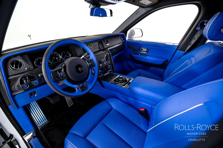 New-2024-Rolls-Royce-Black-Badge-Cullinan