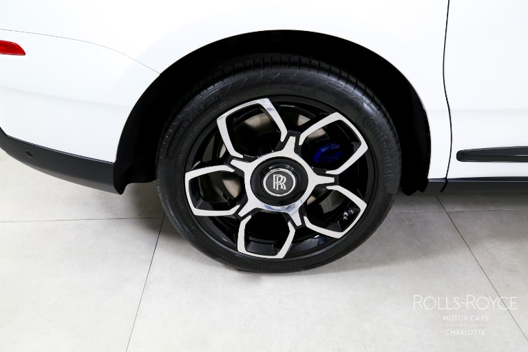 Used-2024-Rolls-Royce-Black-Badge-Cullinan