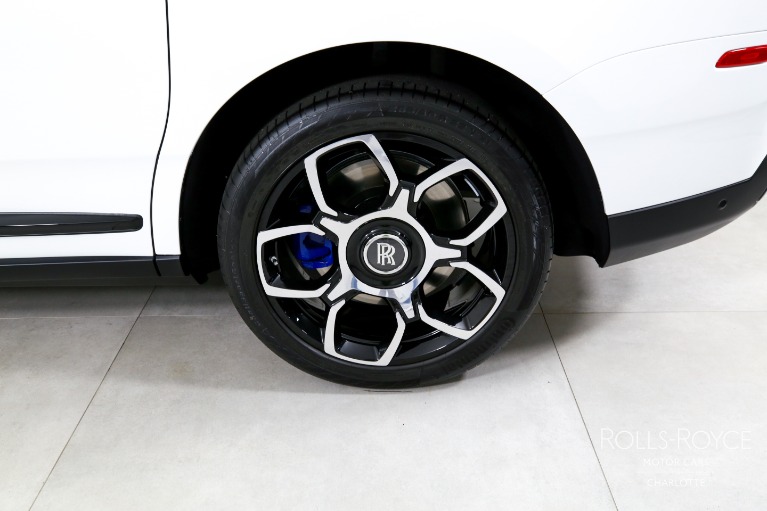 Used-2024-Rolls-Royce-Black-Badge-Cullinan