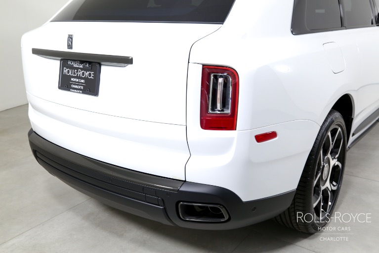 New-2024-Rolls-Royce-Black-Badge-Cullinan