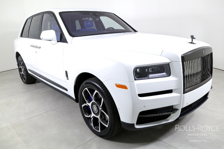 New-2024-Rolls-Royce-Black-Badge-Cullinan