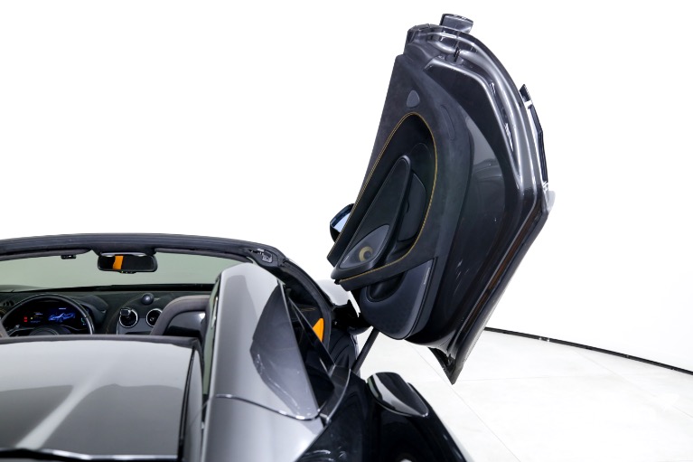 Used-2019-McLaren-570S-Spider