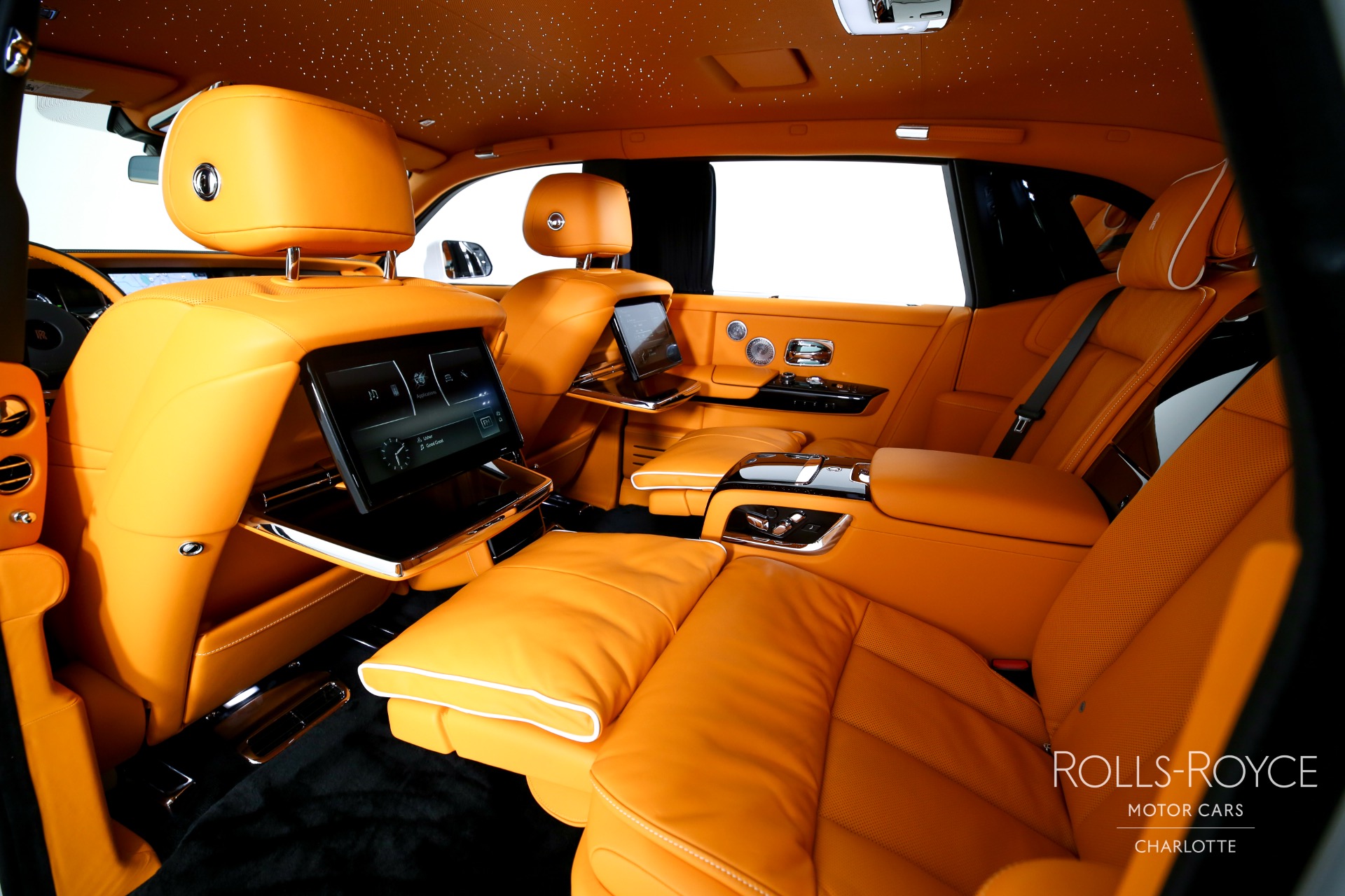 New 2024 RollsRoyce Phantom EWB For Sale (688,275) McLaren