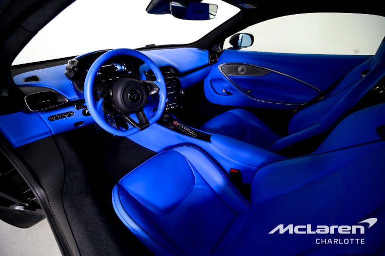 Used-2024-McLaren-Artura