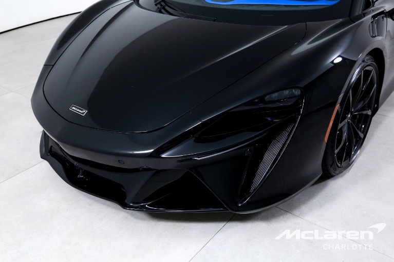 Used-2024-McLaren-Artura