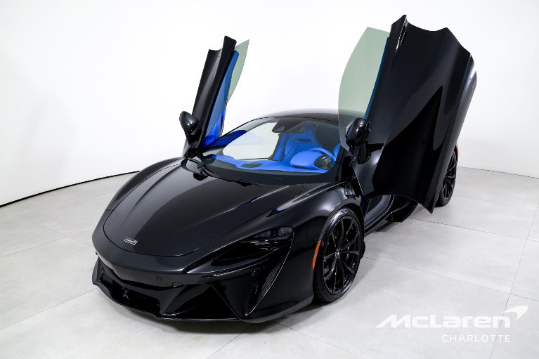 Used-2024-McLaren-Artura