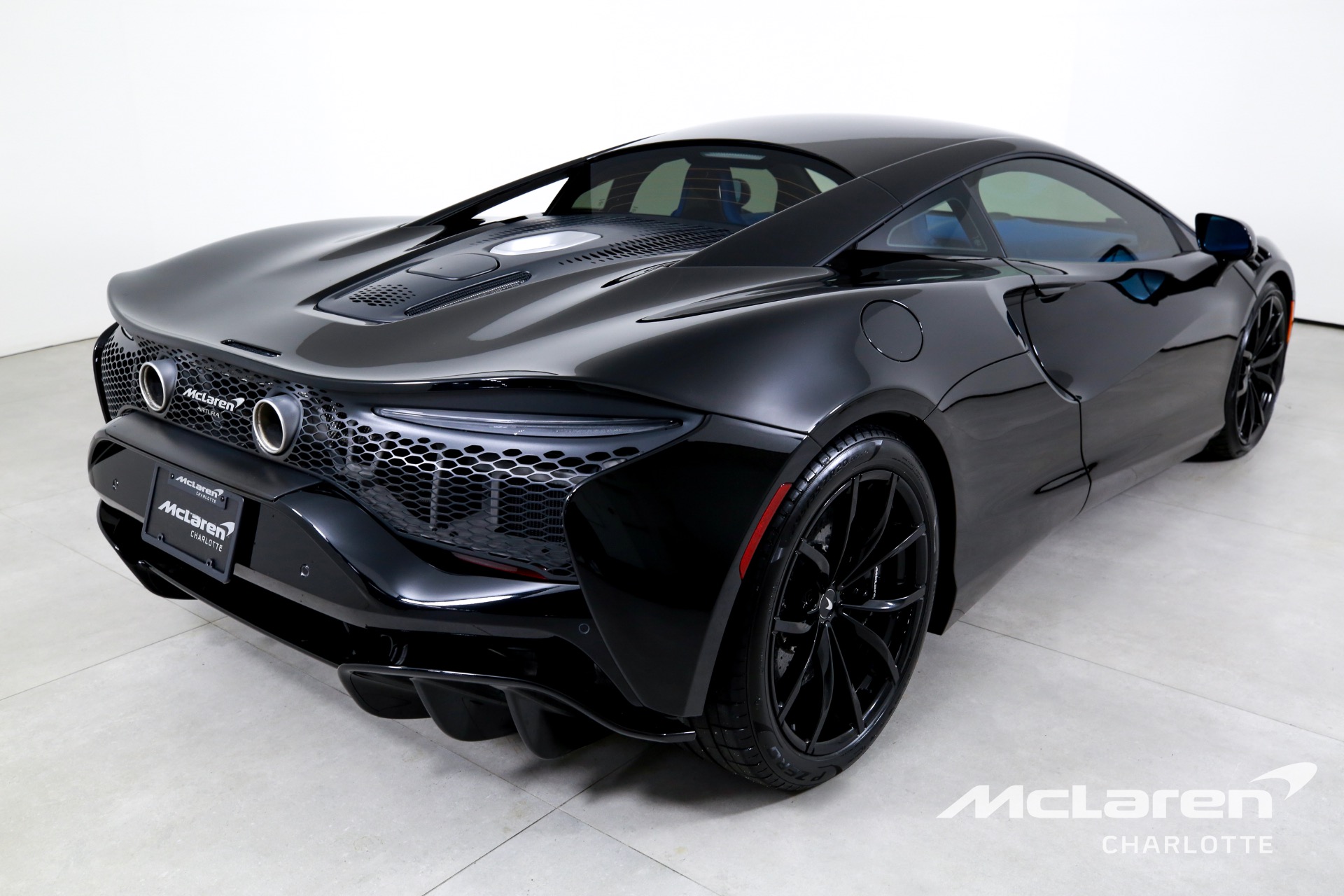 Used 2024 McLaren Artura | Charlotte, NC