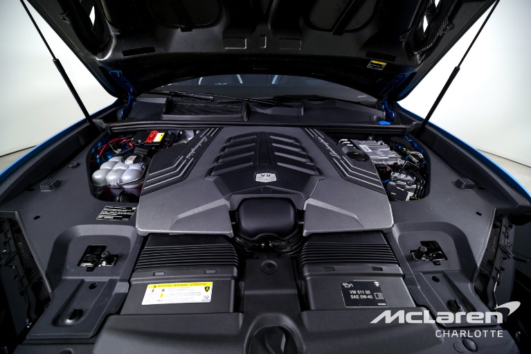 Used-2023-Lamborghini-Urus-Performante