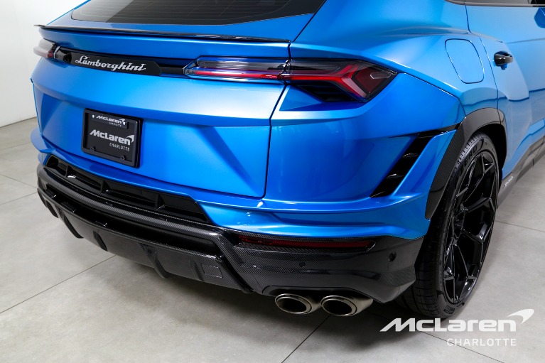 Used-2023-Lamborghini-Urus-Performante