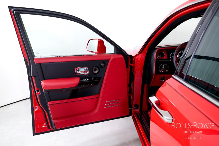 Used-2024-Rolls-Royce-Phantom-EWB