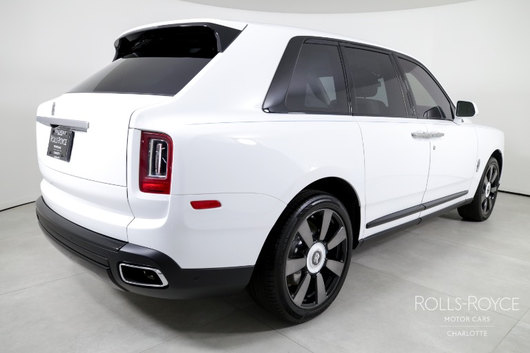 Used-2023-Rolls-Royce-Cullinan