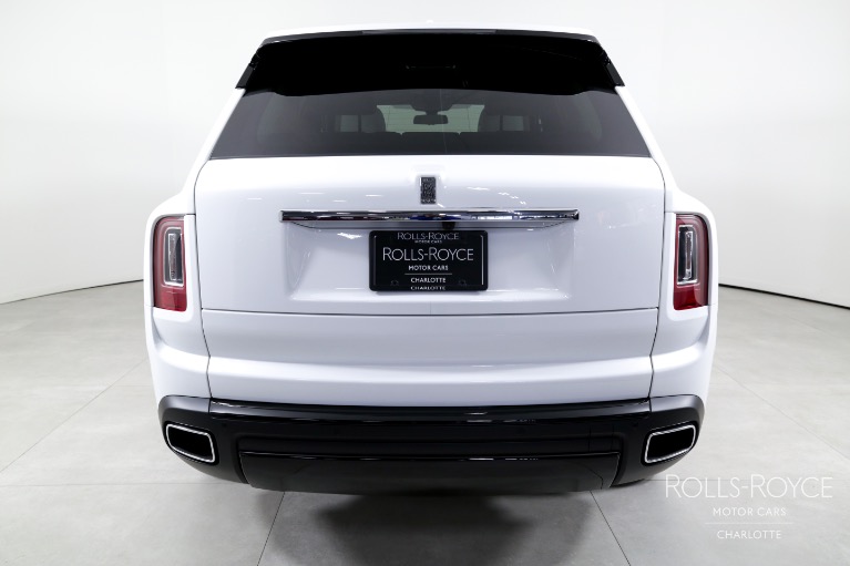 Used-2023-Rolls-Royce-Cullinan