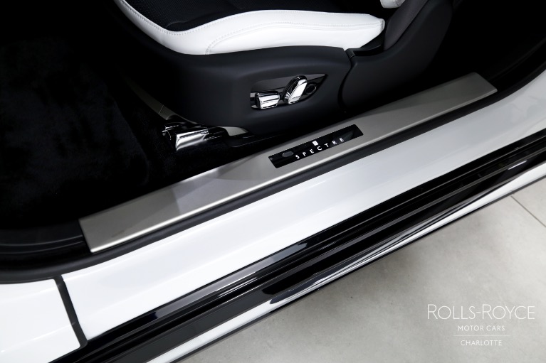 Used-2024-Rolls-Royce-Spectre