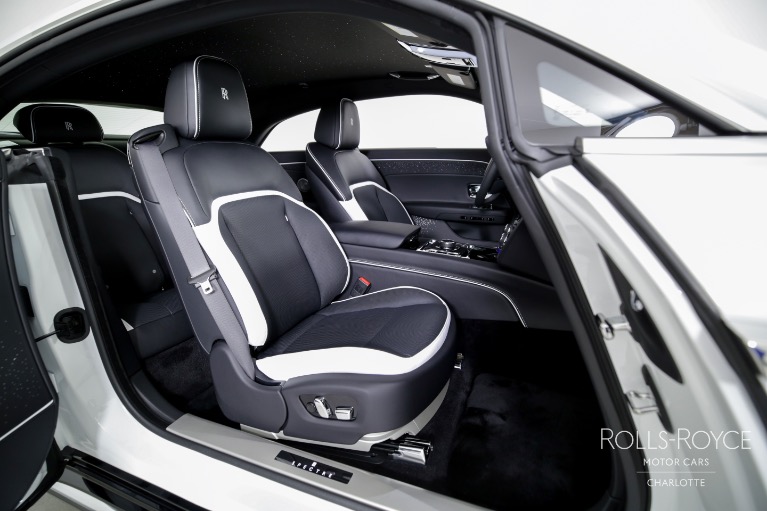 Used-2024-Rolls-Royce-Spectre