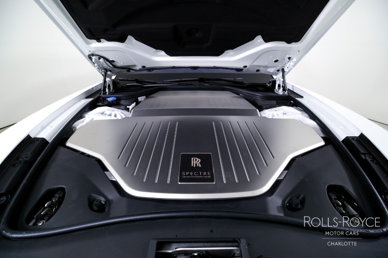 Used-2024-Rolls-Royce-Spectre