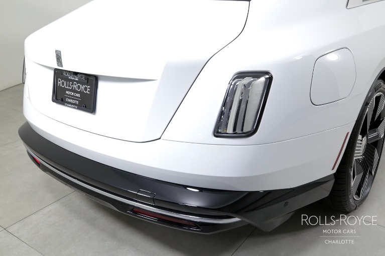 Used-2024-Rolls-Royce-Spectre