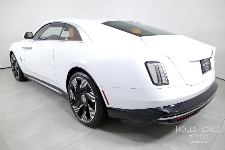 Used-2024-Rolls-Royce-Spectre