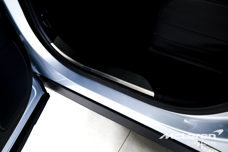 Used-2024-Land-Rover-Range-Rover-P530-SE-LWB