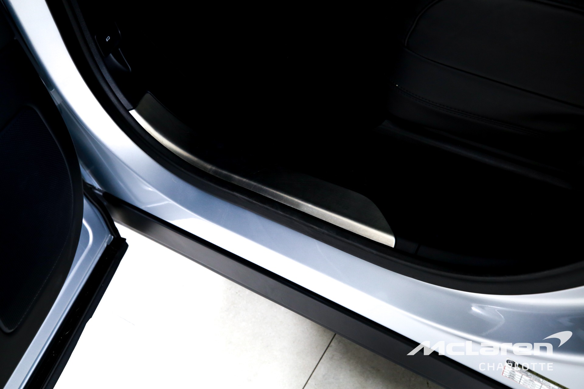 Used 2024 Land Rover Range Rover P530 SE LWB | Charlotte, NC