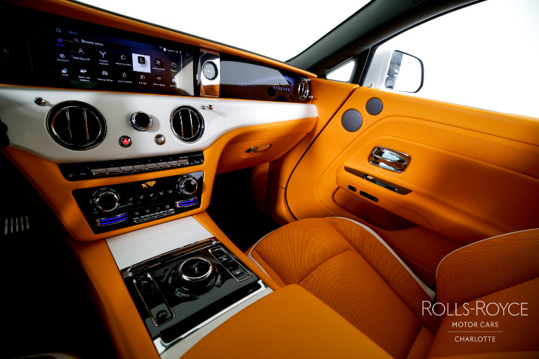 Used-2024-Rolls-Royce-Spectre