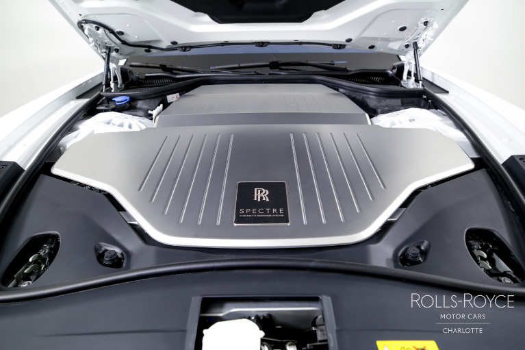 Used-2024-Rolls-Royce-Spectre