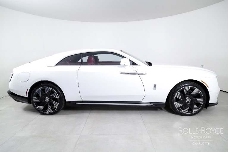 Used-2024-Rolls-Royce-Spectre