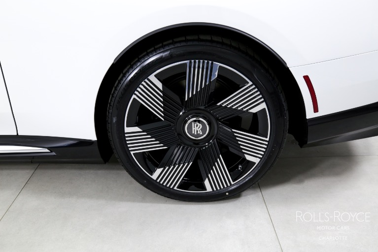 Used-2024-Rolls-Royce-Spectre