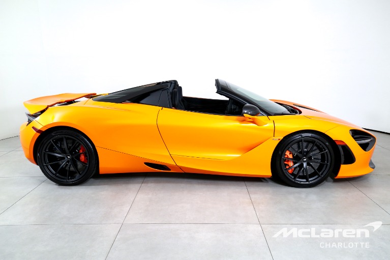 Used-2020-McLaren-720S-Spider-Performance