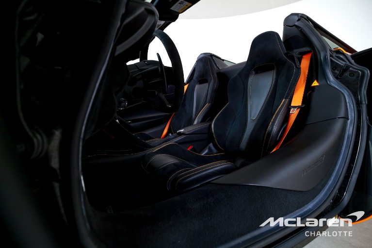 Used-2020-McLaren-720S-Spider-Performance