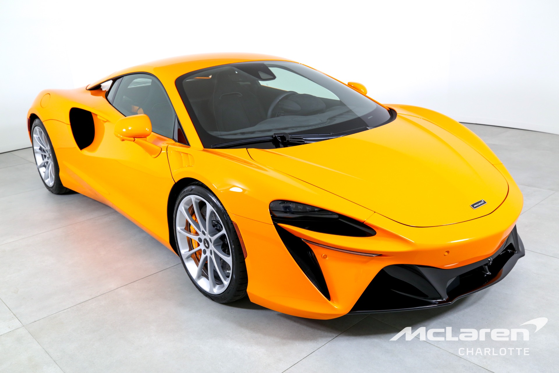 New 2024 McLaren Artura TechLux | Charlotte, NC