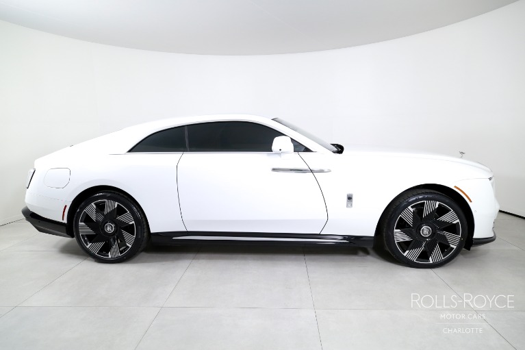 Used-2024-Rolls-Royce-Spectre