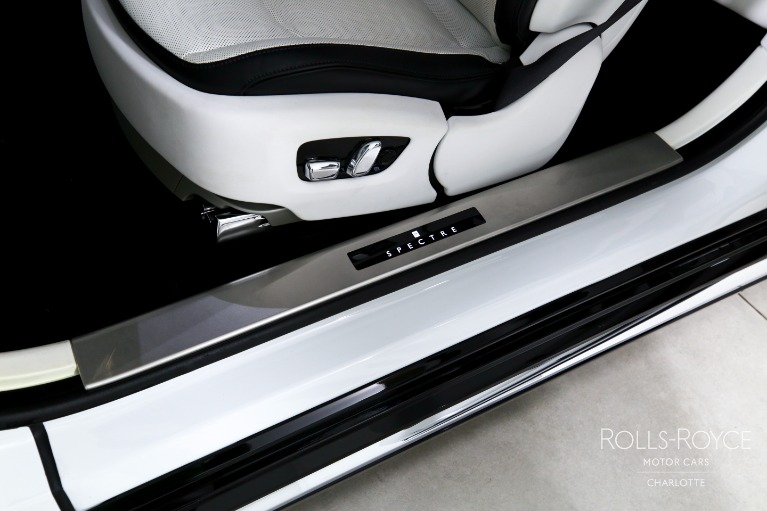 Used-2024-Rolls-Royce-Spectre