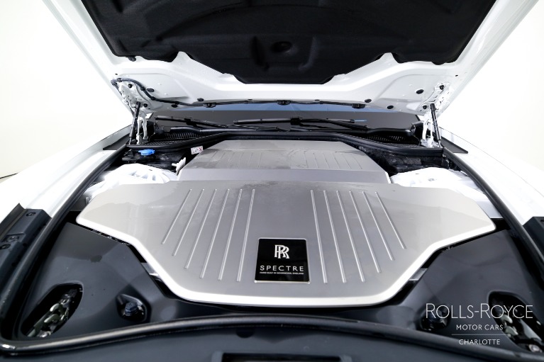 Used-2024-Rolls-Royce-Spectre