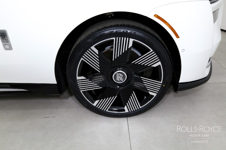 Used-2024-Rolls-Royce-Spectre