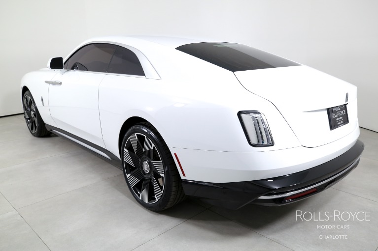 Used-2024-Rolls-Royce-Spectre