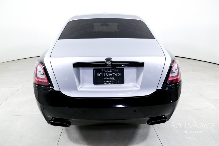 Used-2022-Rolls-Royce-Black-Badge-Ghost