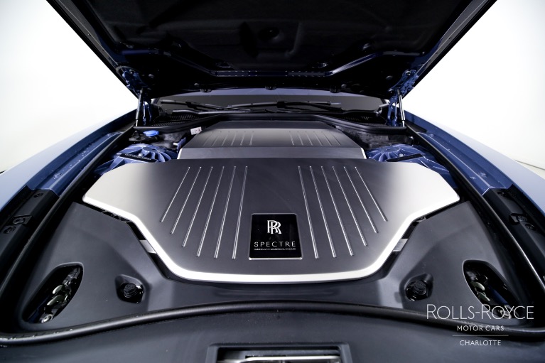 Used-2024-Rolls-Royce-Spectre