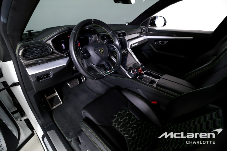 Used-2019-Lamborghini-Urus