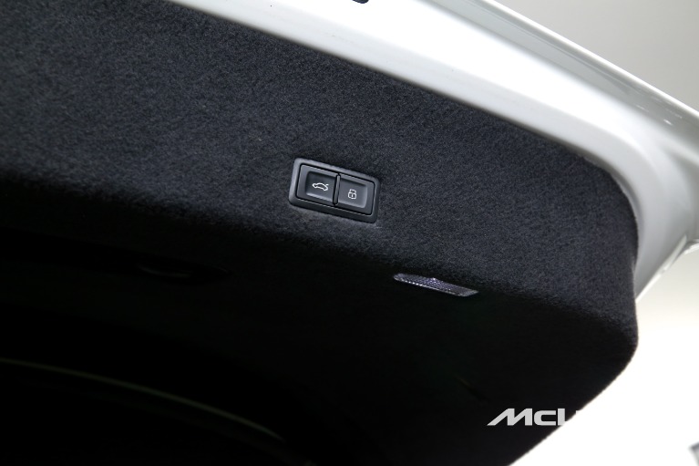 Used-2019-Lamborghini-Urus