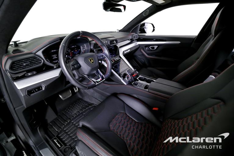 Used-2022-Lamborghini-Urus