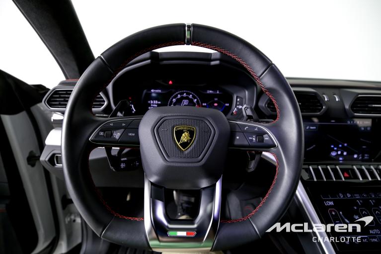 Used-2022-Lamborghini-Urus