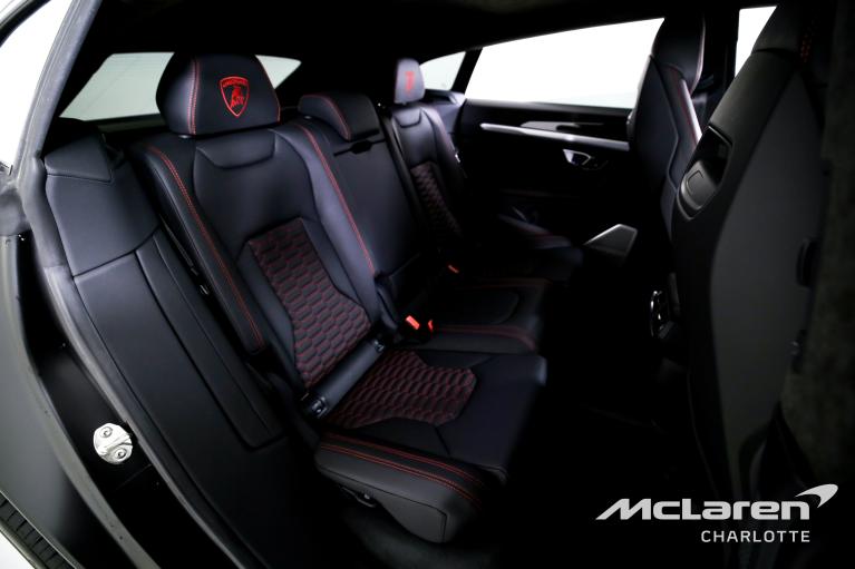Used-2022-Lamborghini-Urus
