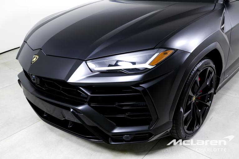 Used-2022-Lamborghini-Urus