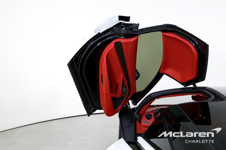 Used-2024-McLaren-750S